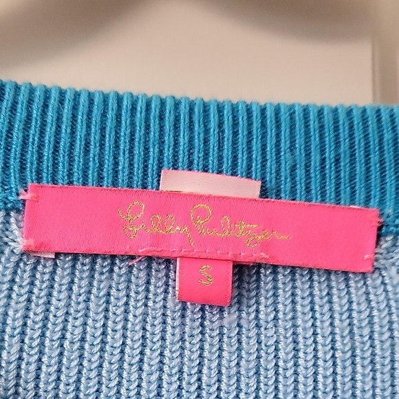 Lilly Pulitzer Crew Neck Blue & Teal Sweater with a Chevron Design Sz Small - Picture 4 of 6